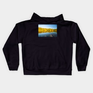 Beautiful Connecticat River lined by autumn foliage Kids Hoodie